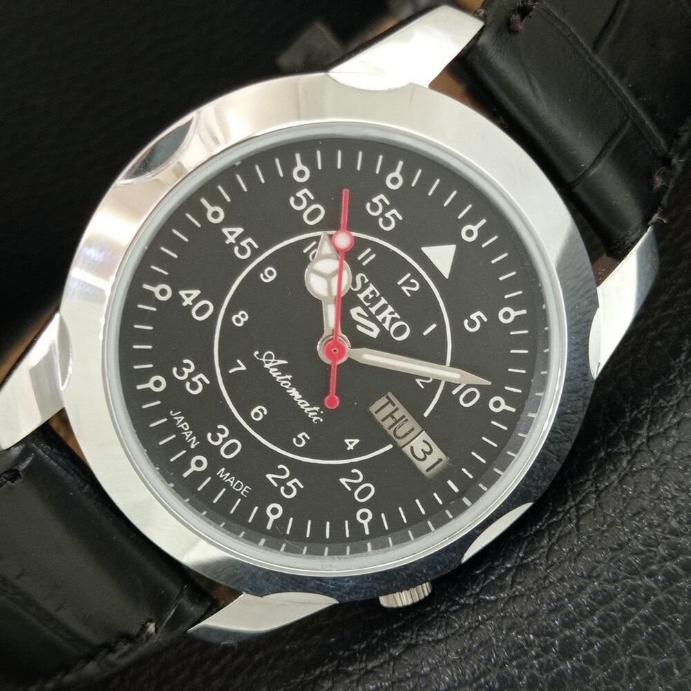 Seiko Men's Black Dial Automatic Watch with Leather Strap